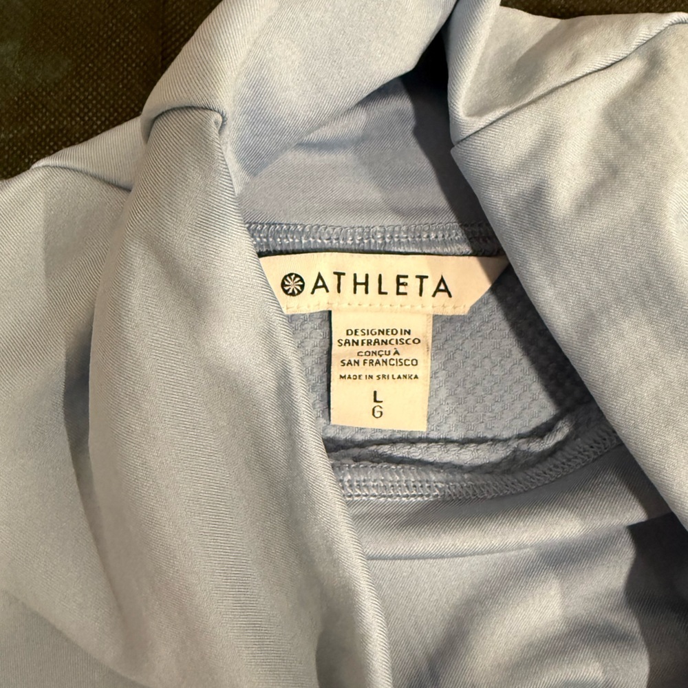 🔥Athleta Women's Light Blue Long Sleeve Top Size L NWOT🔥 - Picture 4 of 6